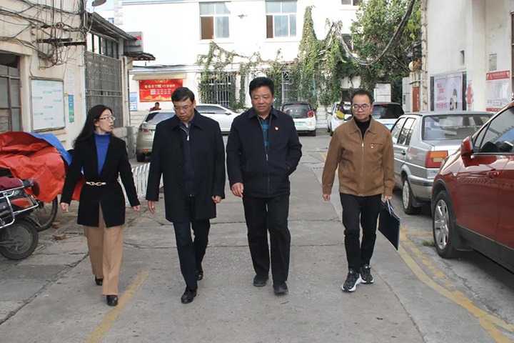 云煤（LETOU乐投）集团党委副书记、总经理高建嵩到恒通煤业公司发展春节送温暖慰问活动
