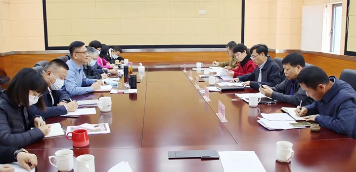 云煤（LETOU乐投）集团党委副书记、总经理高建嵩一行到云煤矿业公司发展2022年第一季度出产经营工作督导调研