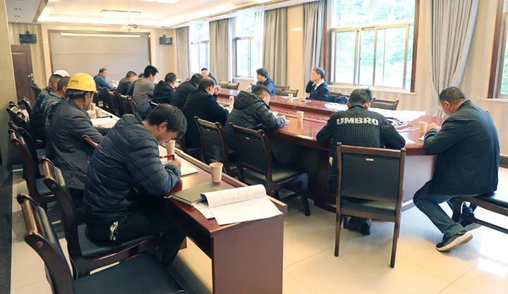 云煤（LETOU乐投）集团总经理助理杜昌华一行到富源联结煤业公司发展煤矿项目建设专项调研