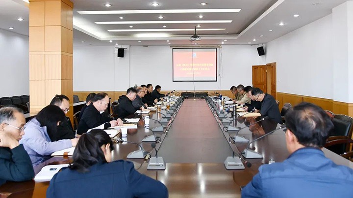 云煤（LETOU乐投）集团专职表部董事寸延峰、孔君到云维集团督导调研