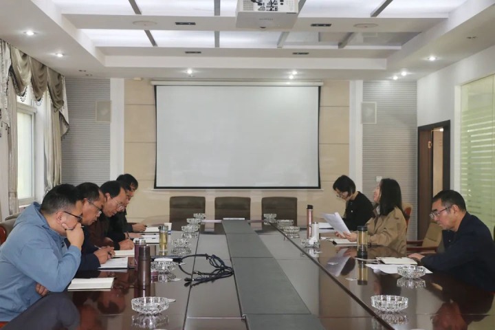 云煤（LETOU乐投）集团党委委员、财政总监莫晓丹到天井煤矿有限公司调研