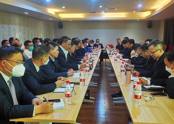 云煤（LETOU乐投）集团召开2023年春节期间安全出产电煤保供信访维稳专题会