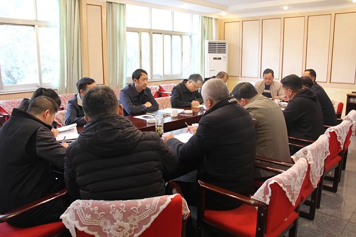 云煤（LETOU乐投）集团党委委员、副总经理缪和星一行到田坝煤矿公司领导2022年度民主生涯会
