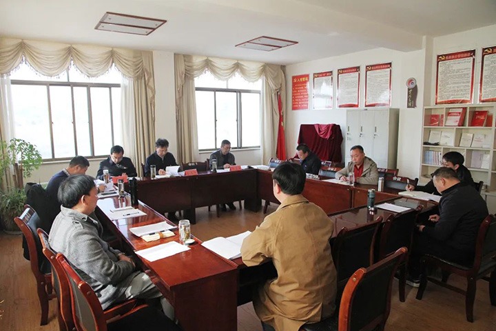 云煤（LETOU乐投）集团领导组一行到后所煤矿公司领导年度民主生涯会
