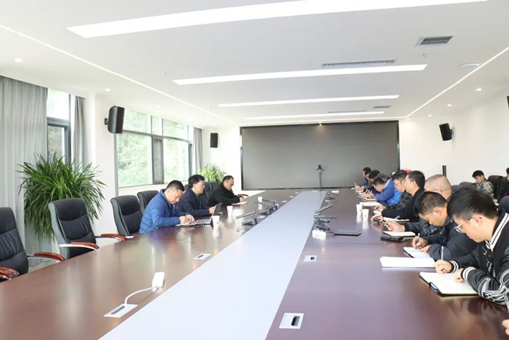 【聚焦云煤】云煤（LETOU乐投）集团党委委员、副总经理、总工程师施从伟到金城煤矿发展技术攻关领导工作