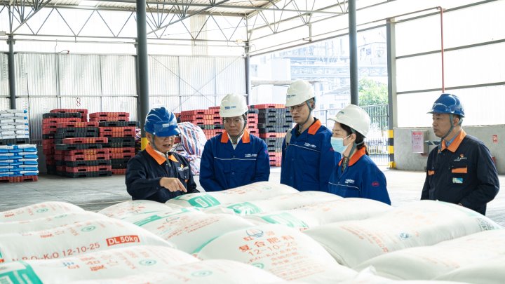 党建引领促发展，产融协同谱新篇——云南解化与云能本钱发展党建联建活动